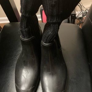 SOLD!!!Gucci Sweater Rain Boots